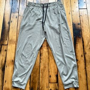 Nike Mens Size Large Dri-FIT Tapered Versatile Pants Tan Jogger Sweatpant FB7509